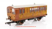 R40059 Hornby GNR 4 Wheel Brake 3rd Class Coach number 399 in GNR Teak livery - Era 2
